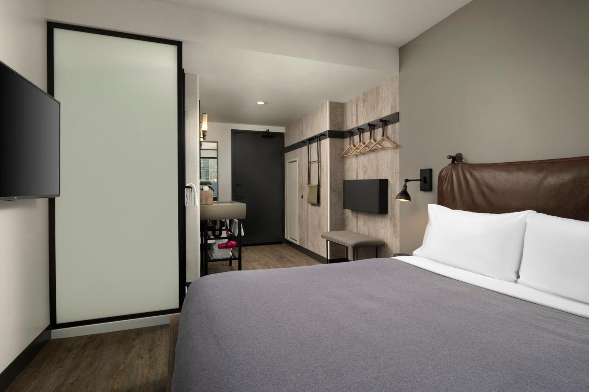 Hotel Moxy Chicago Downtown Exterior foto