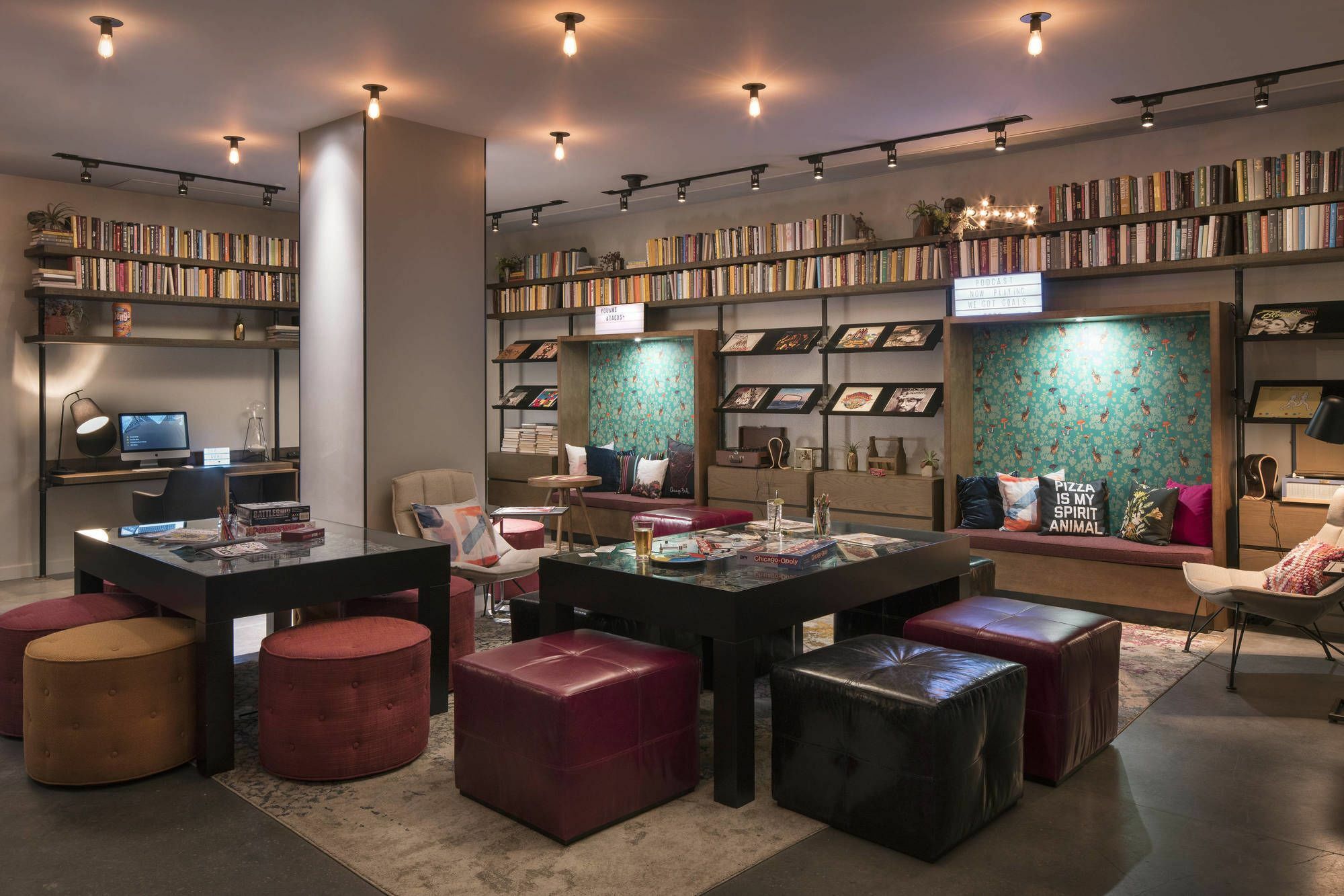 Hotel Moxy Chicago Downtown Exterior foto